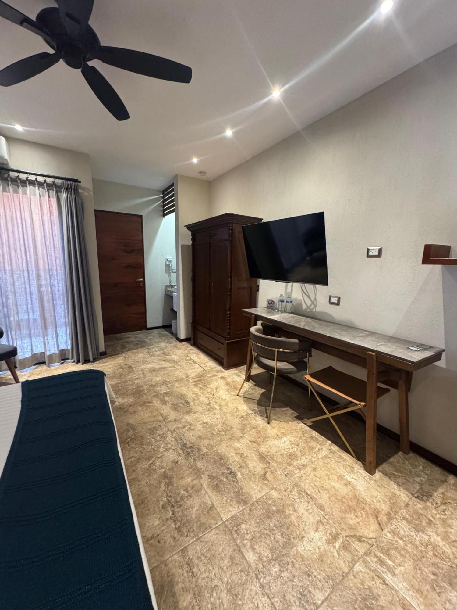 Hotel Arista 1026 San Luis Potosí Dış mekan fotoğraf